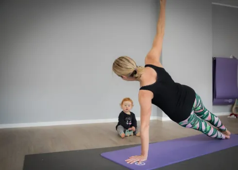 Yoga für die Rückbildung / postnatal