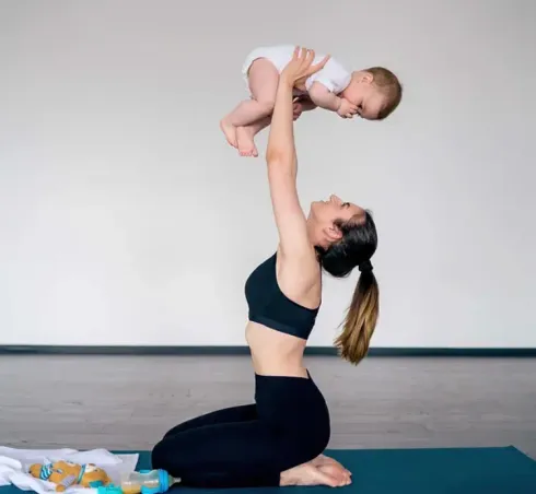 Yoga für Schwangere & Mamas I vor Ort & online