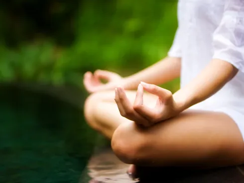 Yin Yoga am Mittag Online