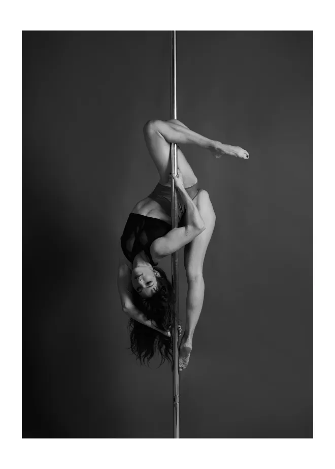 Pole Dance - Spins and Combos