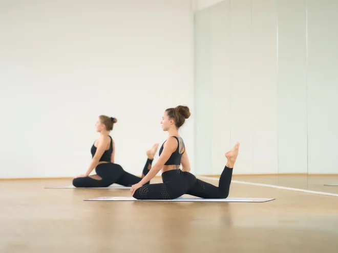 ONLINE Flexibility | TheSupergirlStudio