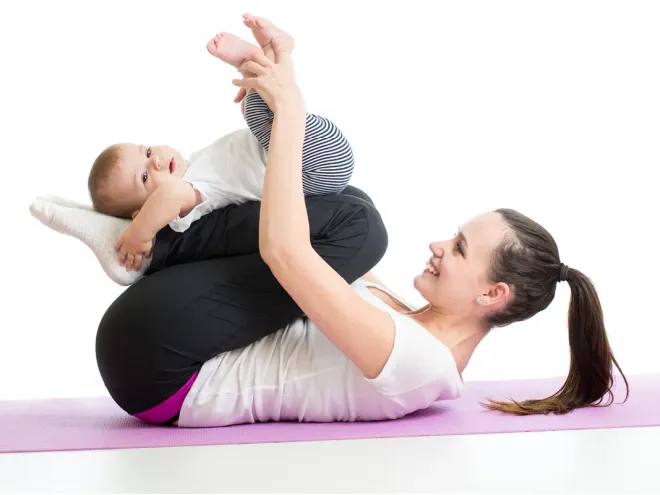Postnatal Yoga für Mutter & Kind (Studio)
