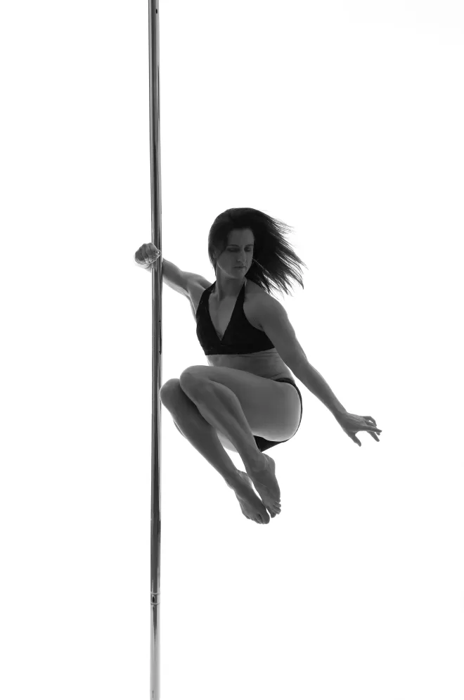 Easy Spinning Pole – Beautiful Shapes