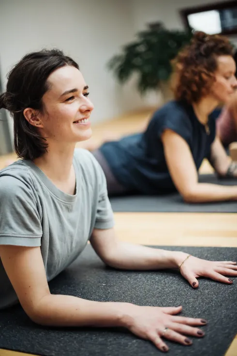 Strong Back Yoga | LEVEL 1 | STUDIO ONLY | Eimsbüttel