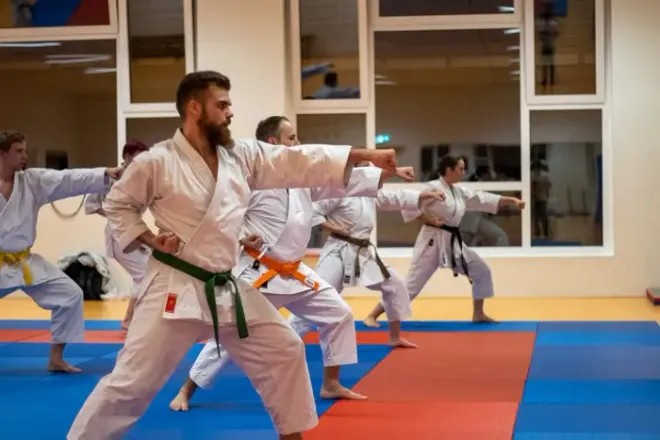 Karate Traditional (mit Vorkenntnissen)