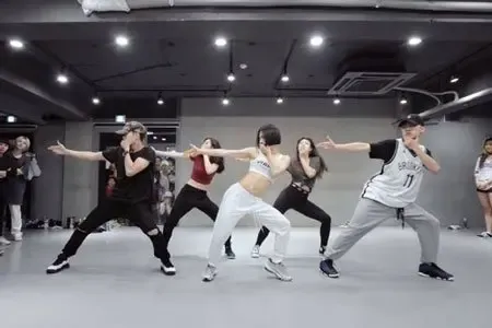 K POP Dance Class 