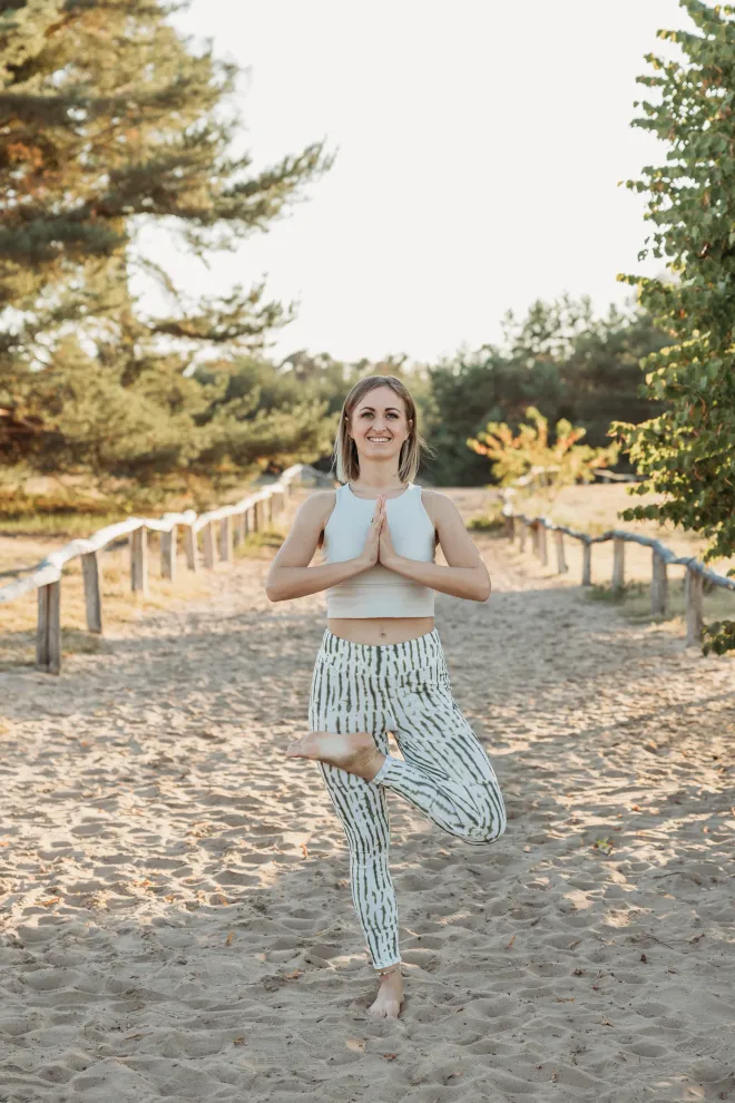Yoga Tara - Katja Burkert