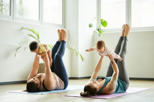 Postnatal - Yoga für Mama & Baby / vor Ort